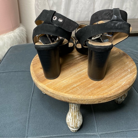 Vionic, black suede sandals ankle strap size 9 1/2 heel 3.5 inches great shape - Picture 3 of 8